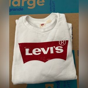 Levi's Red Logo White Crewneck. Size Medium Men